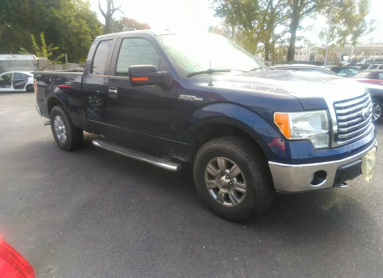 2010 FORD  - Image 1.