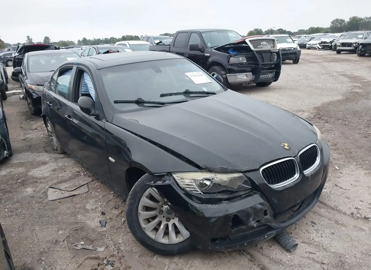 2009 BMW  - Image 1.