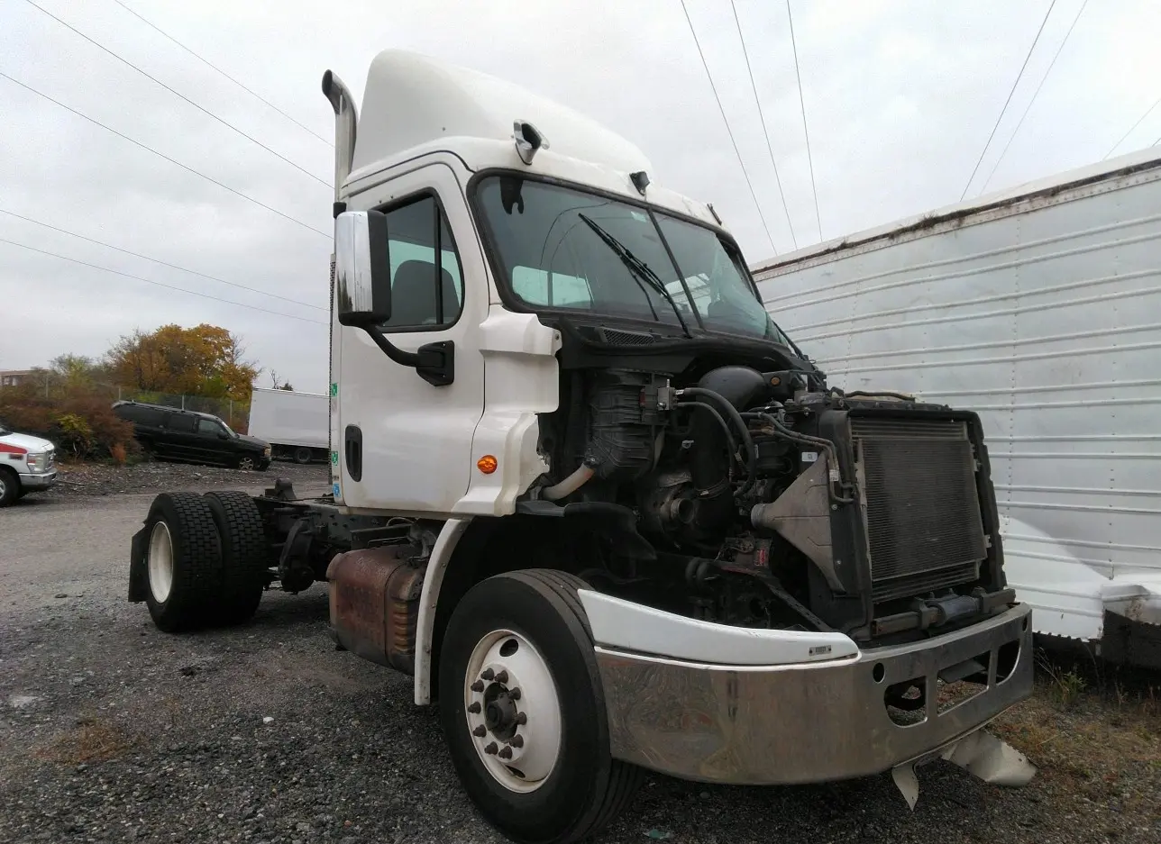 2016 FREIGHTLINER  - Image 1.