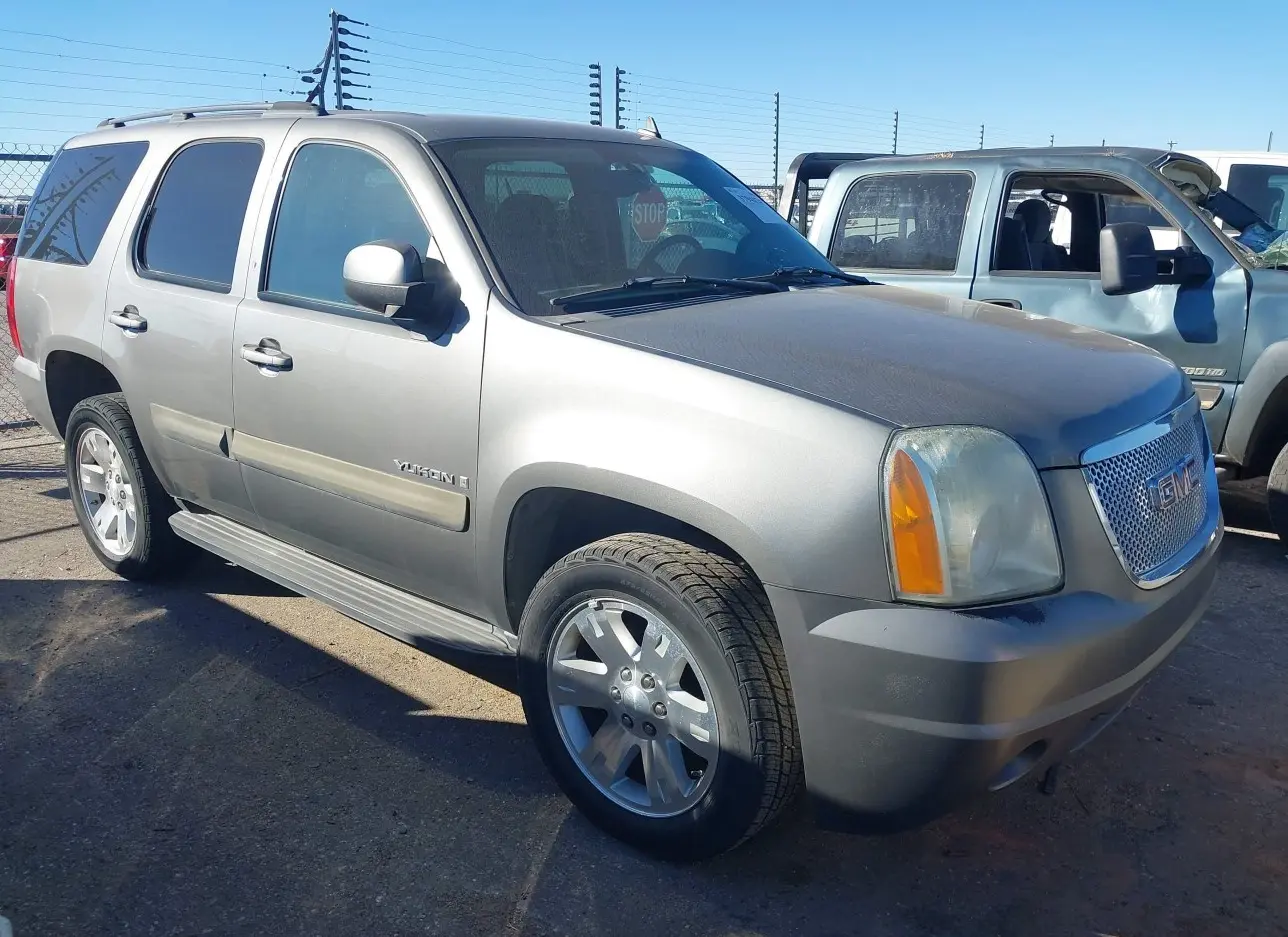 2007 GMC  - Image 1.