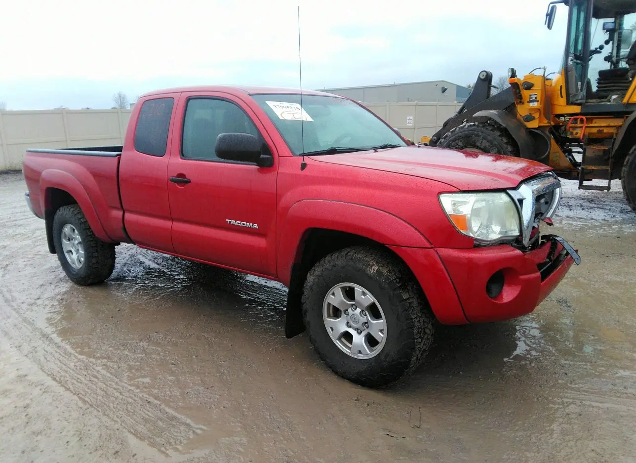 2010 TOYOTA  - Image 1.