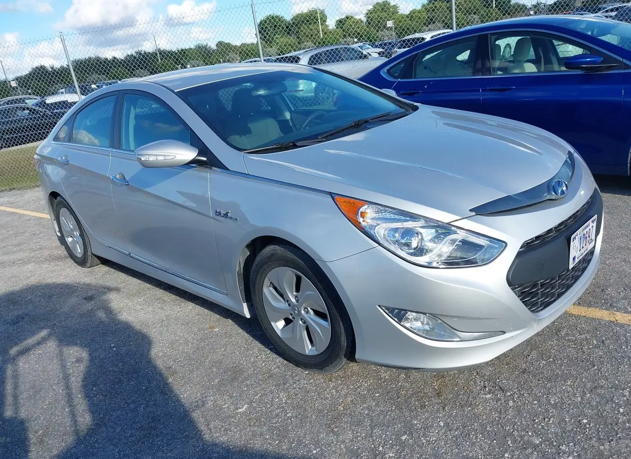 2015 HYUNDAI  - Image 1.