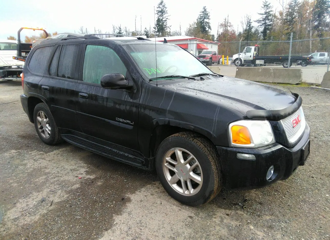 2006 GMC  - Image 1.