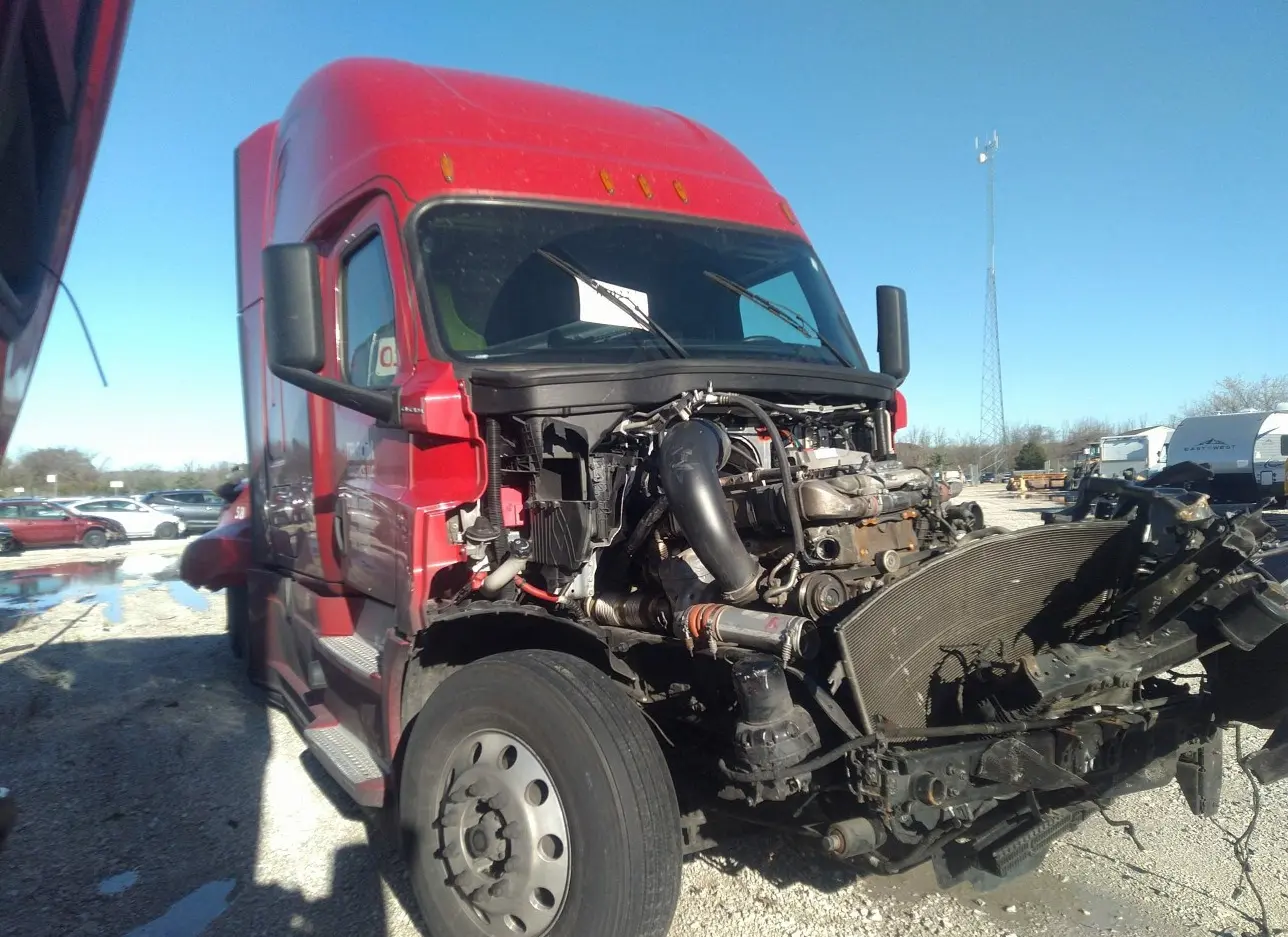 2019 FREIGHTLINER  - Image 1.