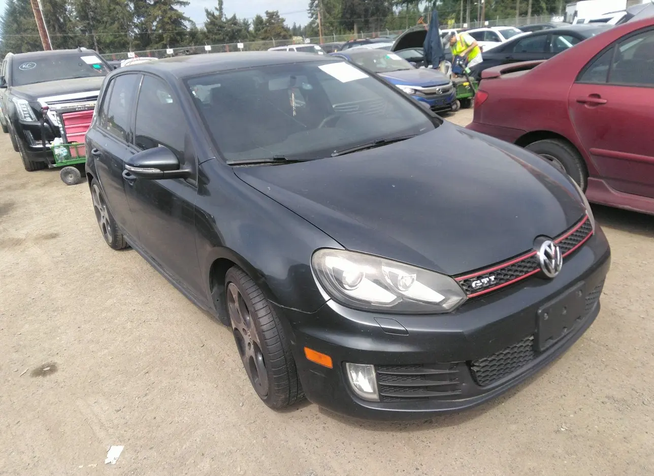 2011 VOLKSWAGEN  - Image 1.