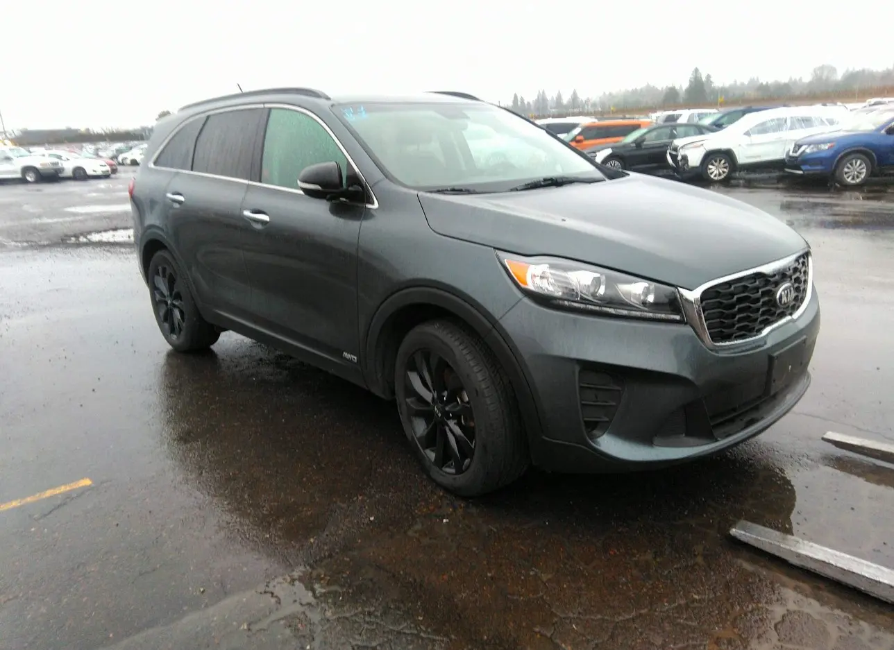 2019 KIA  - Image 1.