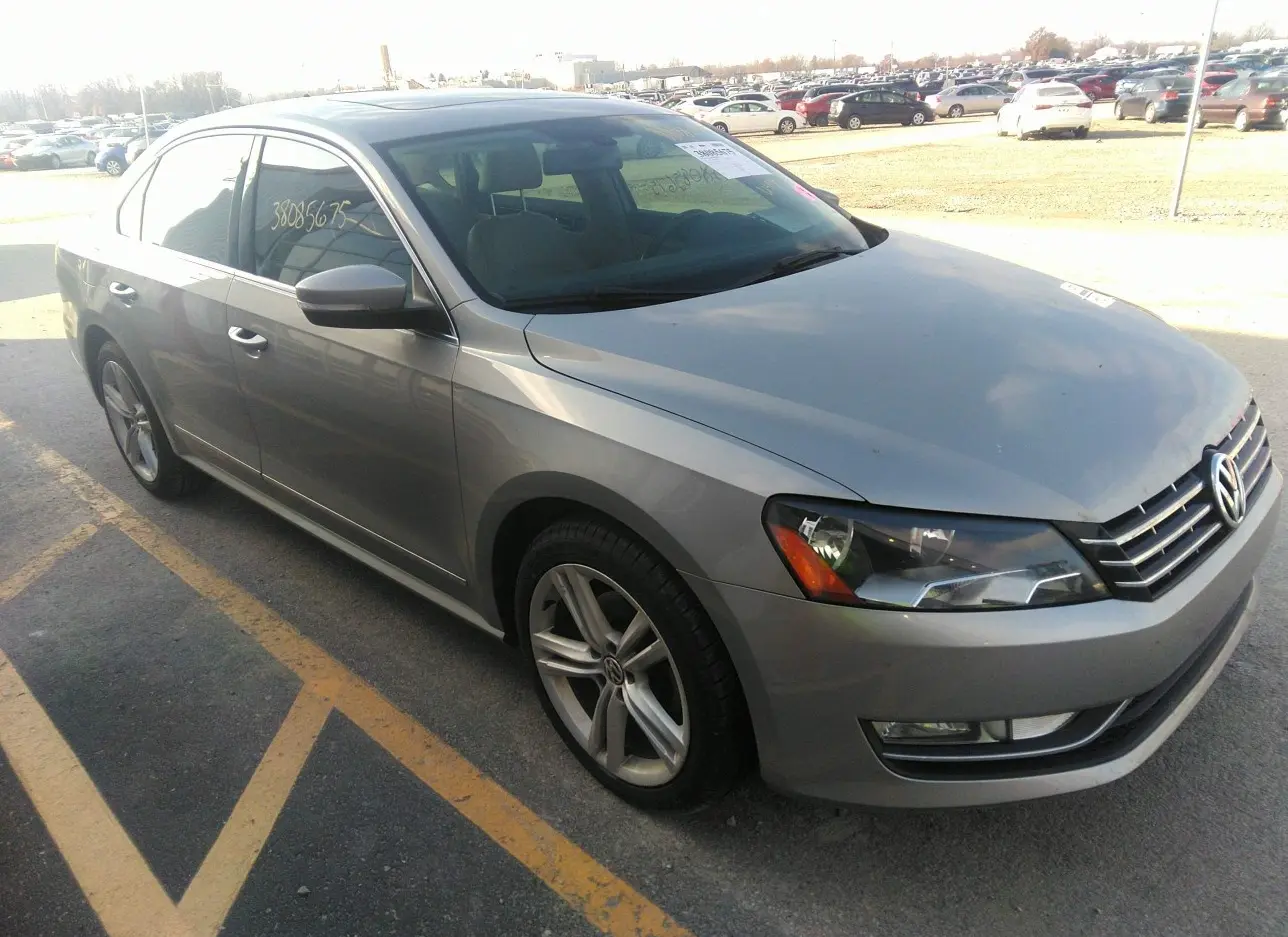 2013 VOLKSWAGEN  - Image 1.