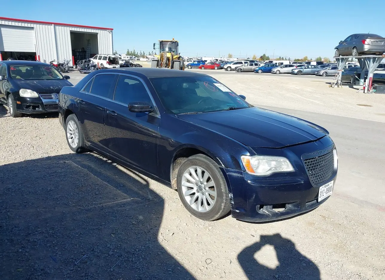 2012 CHRYSLER  - Image 1.