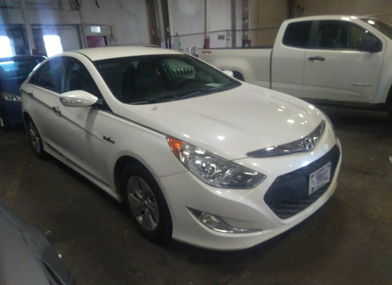 2014 HYUNDAI  - Image 1.