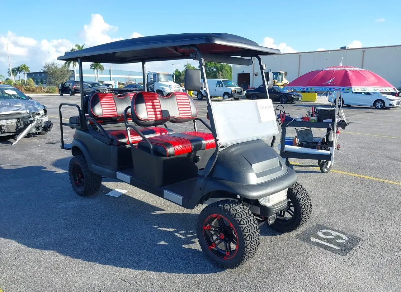 2016 CLUB CAR  - Image 1.