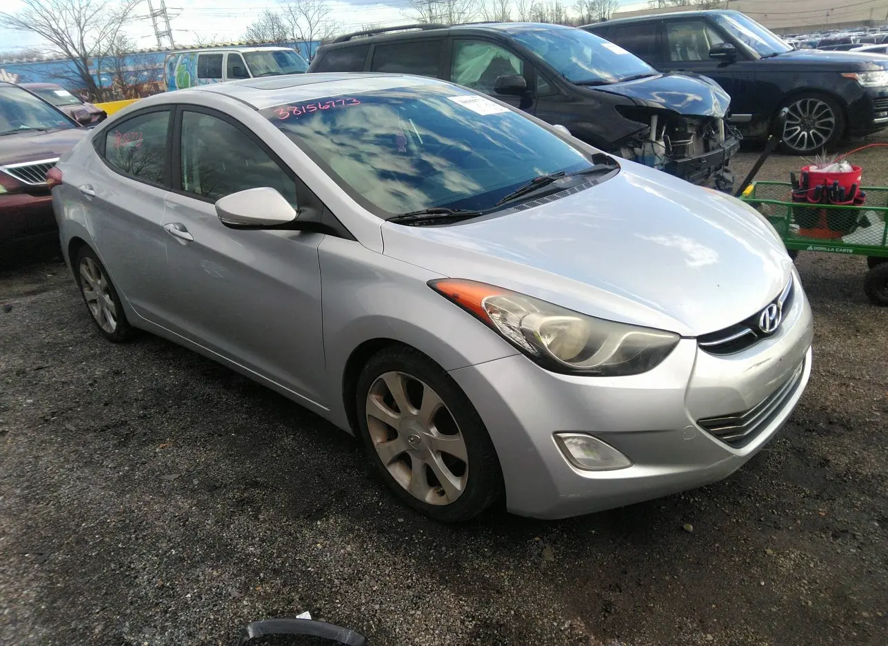 2012 HYUNDAI  - Image 1.