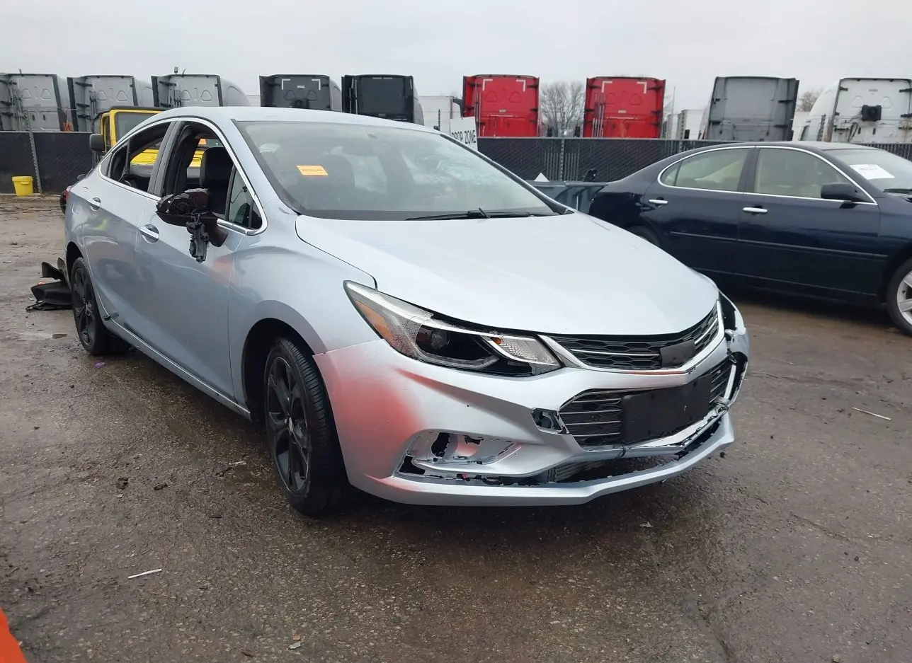 2017 CHEVROLET  - Image 1.