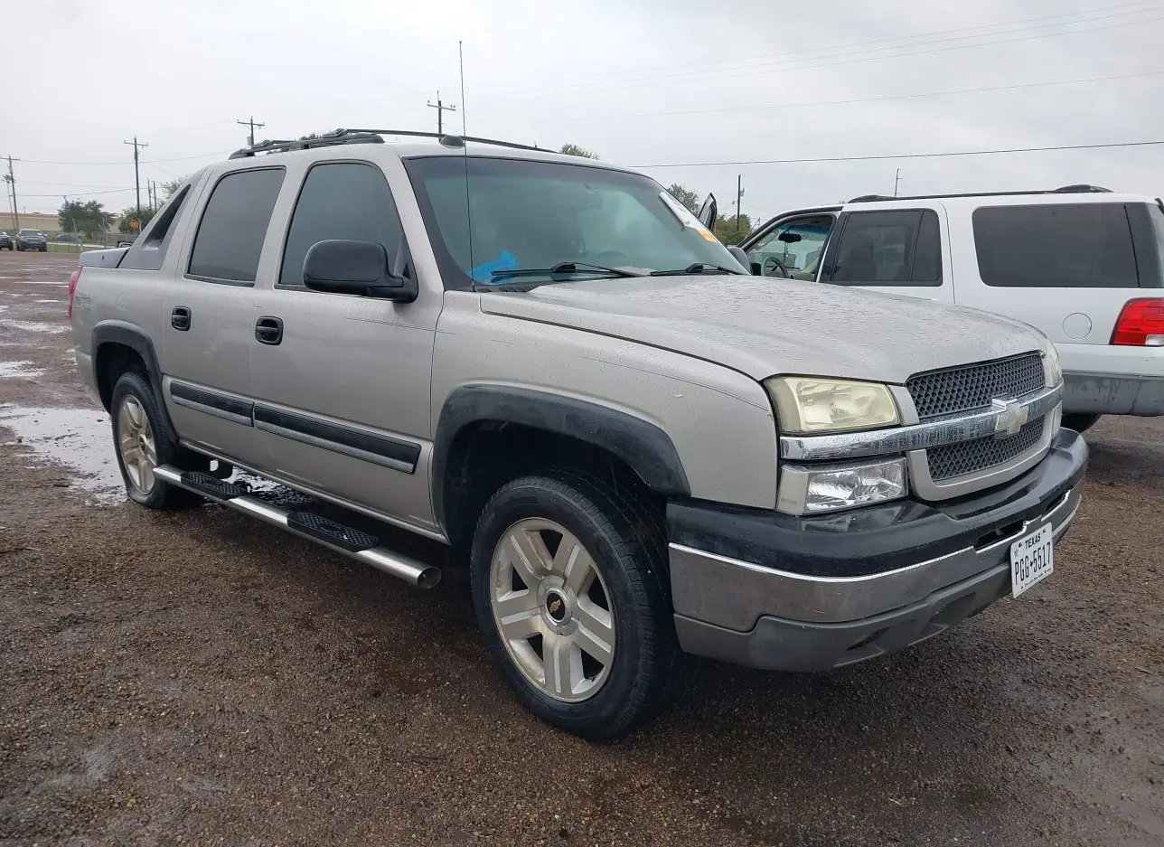 2004 CHEVROLET  - Image 1.