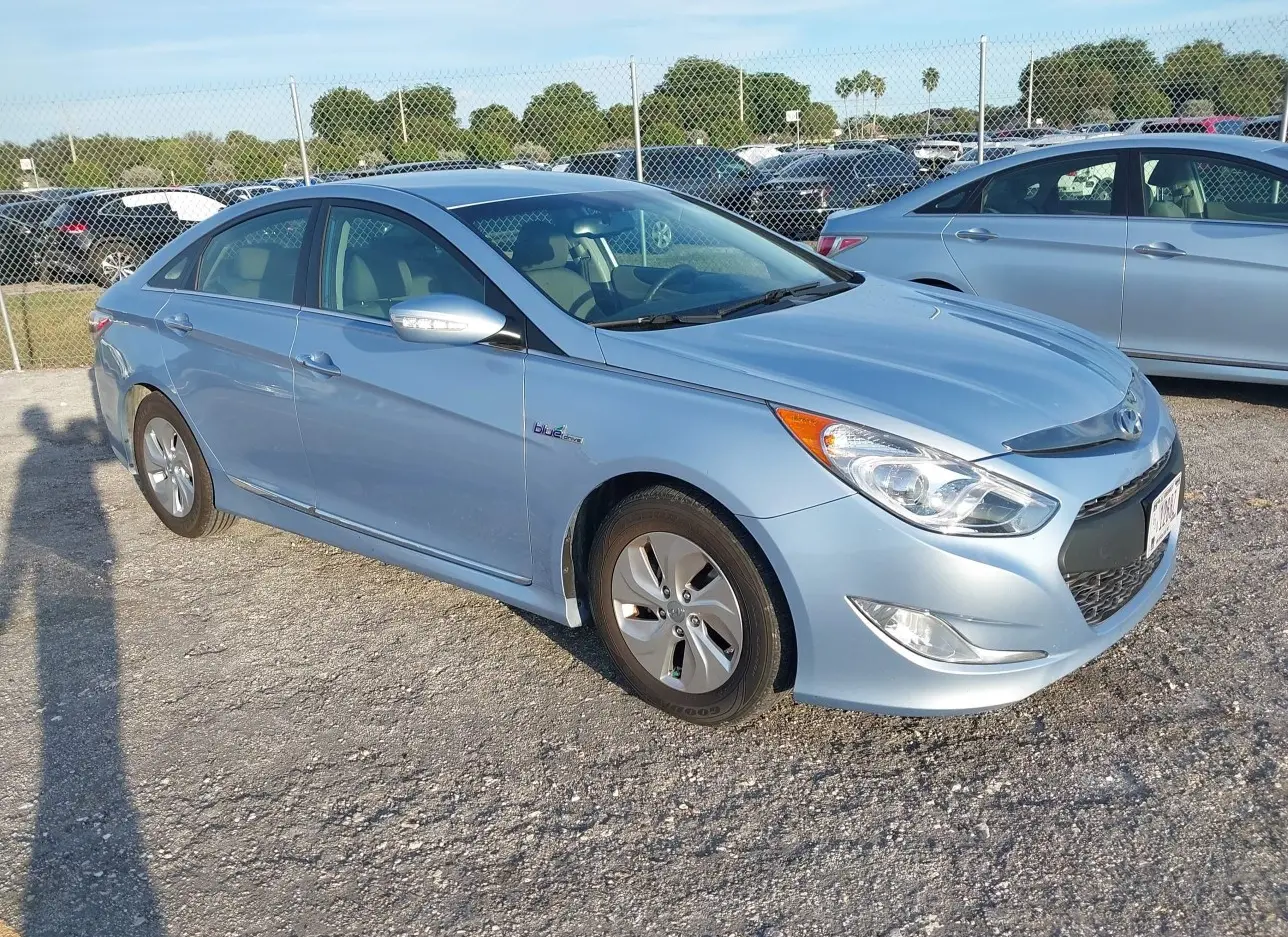 2015 HYUNDAI  - Image 1.