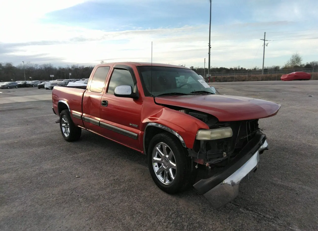 2001 CHEVROLET  - Image 1.