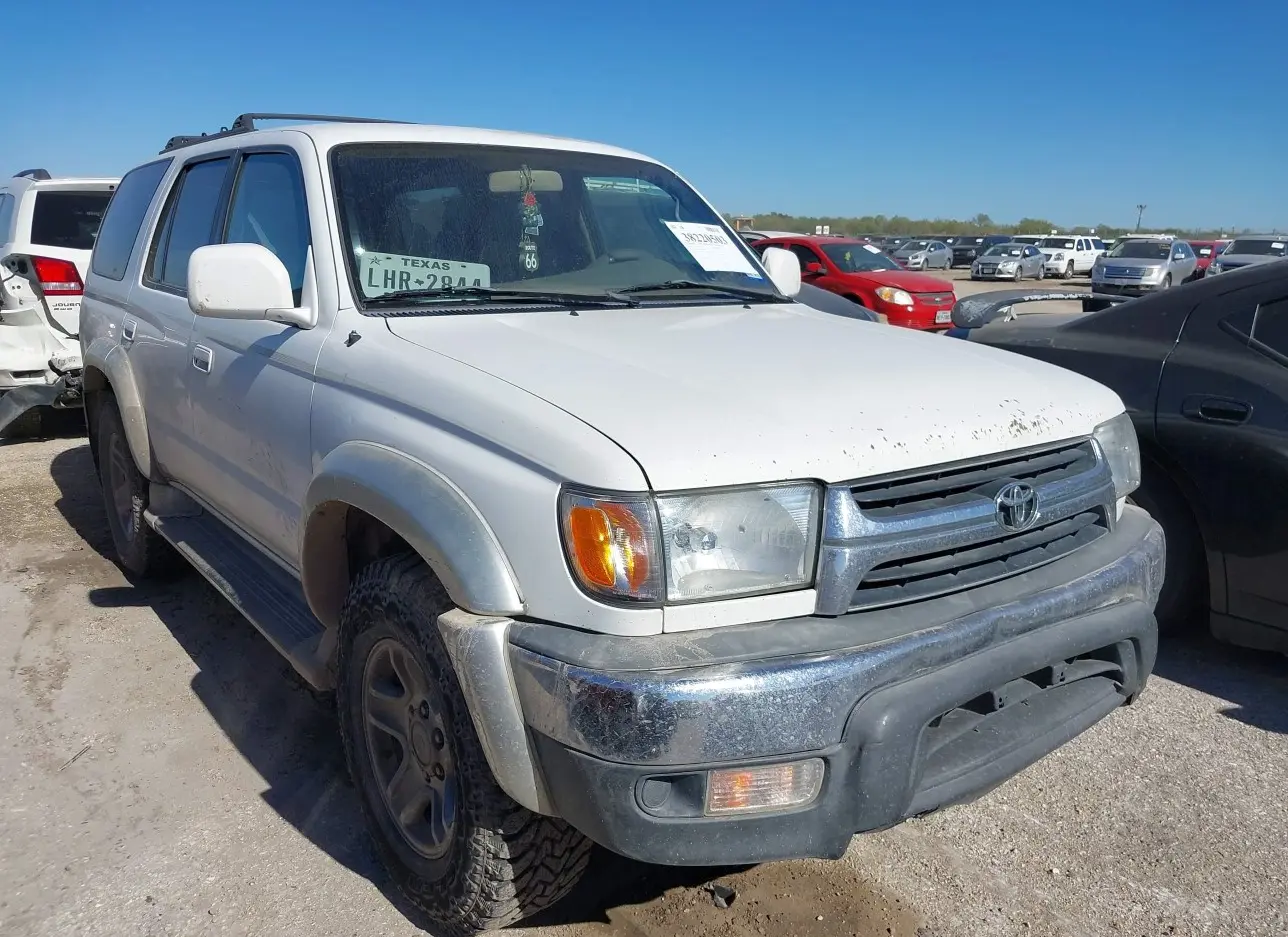 2001 TOYOTA  - Image 1.