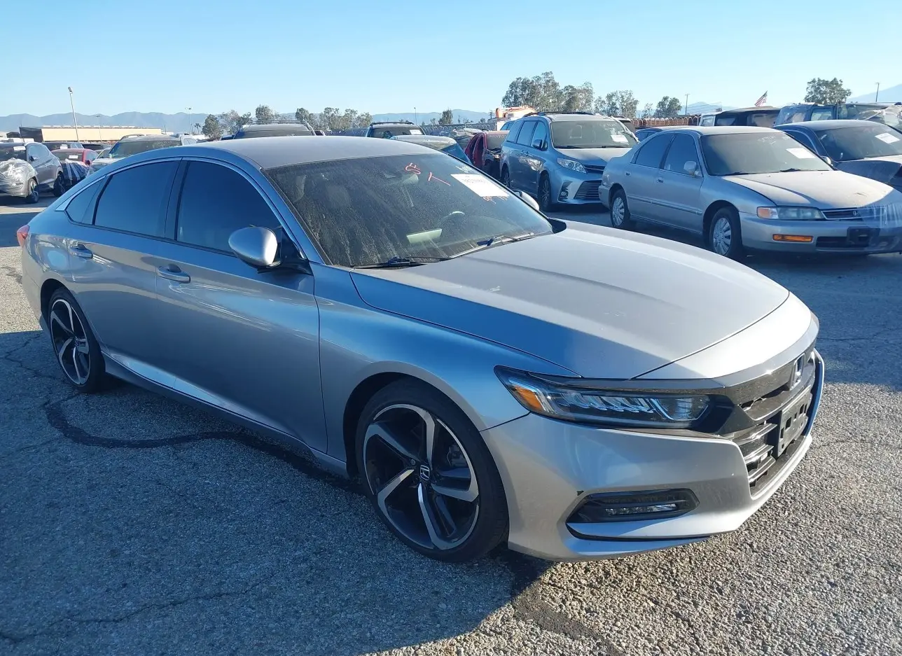 2019 HONDA  - Image 1.