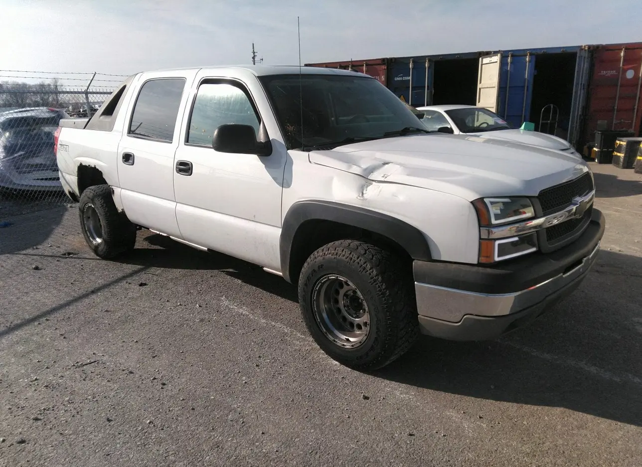 2004 CHEVROLET  - Image 1.