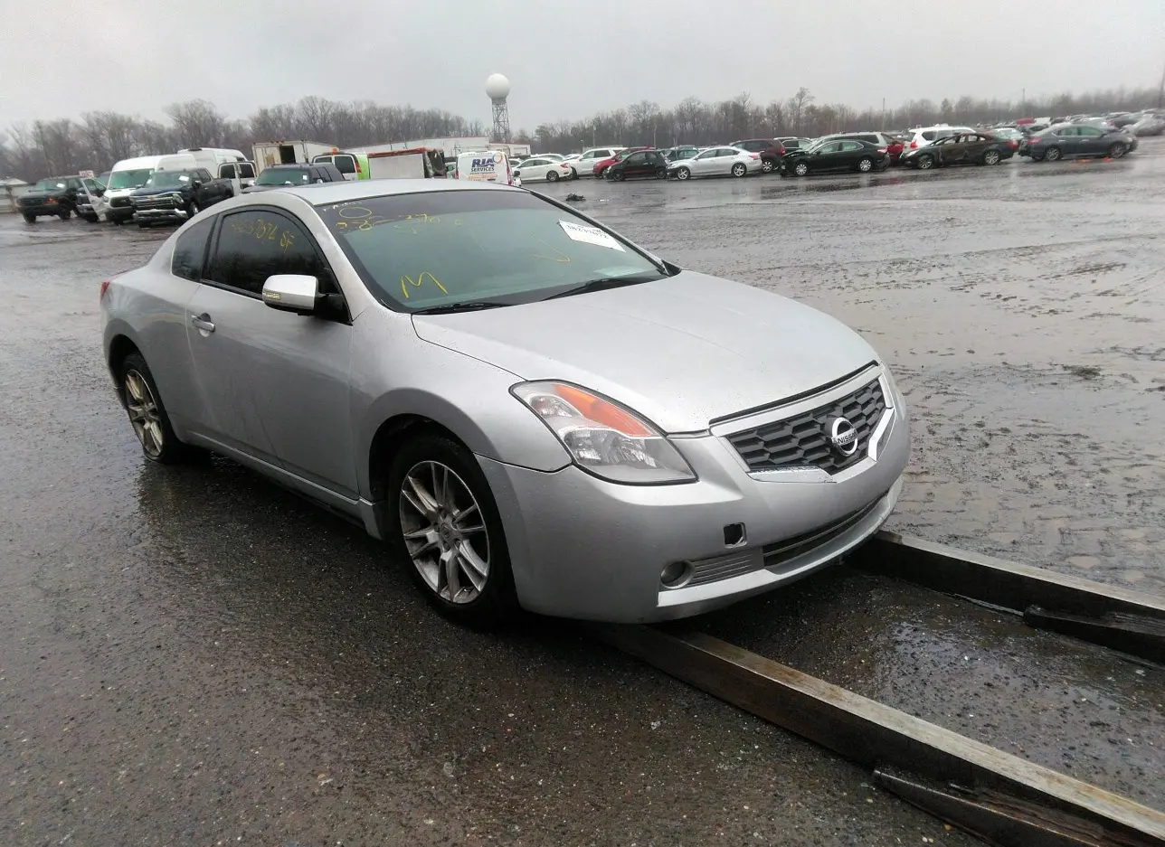 2008 NISSAN  - Image 1.