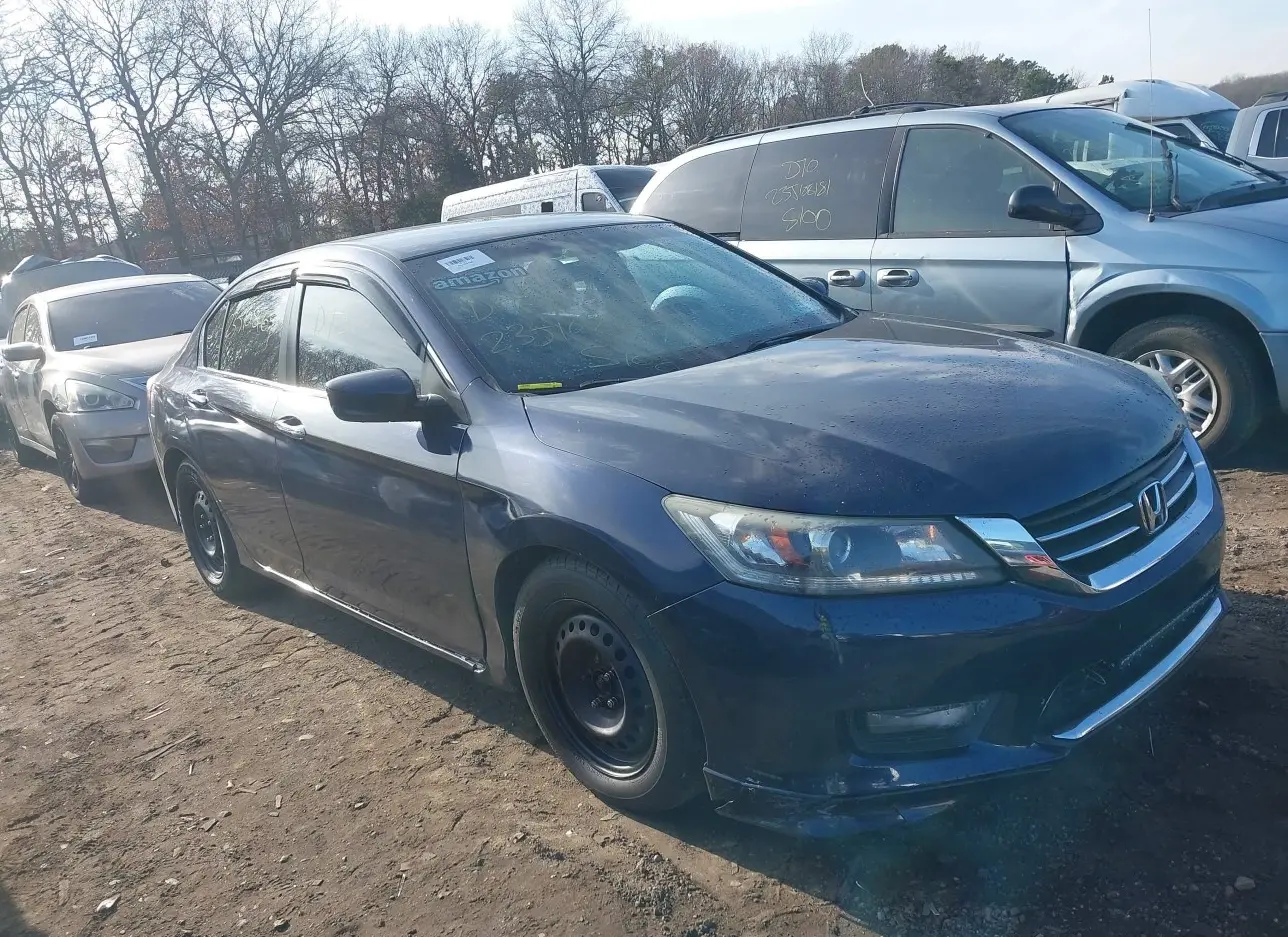 2013 HONDA  - Image 1.