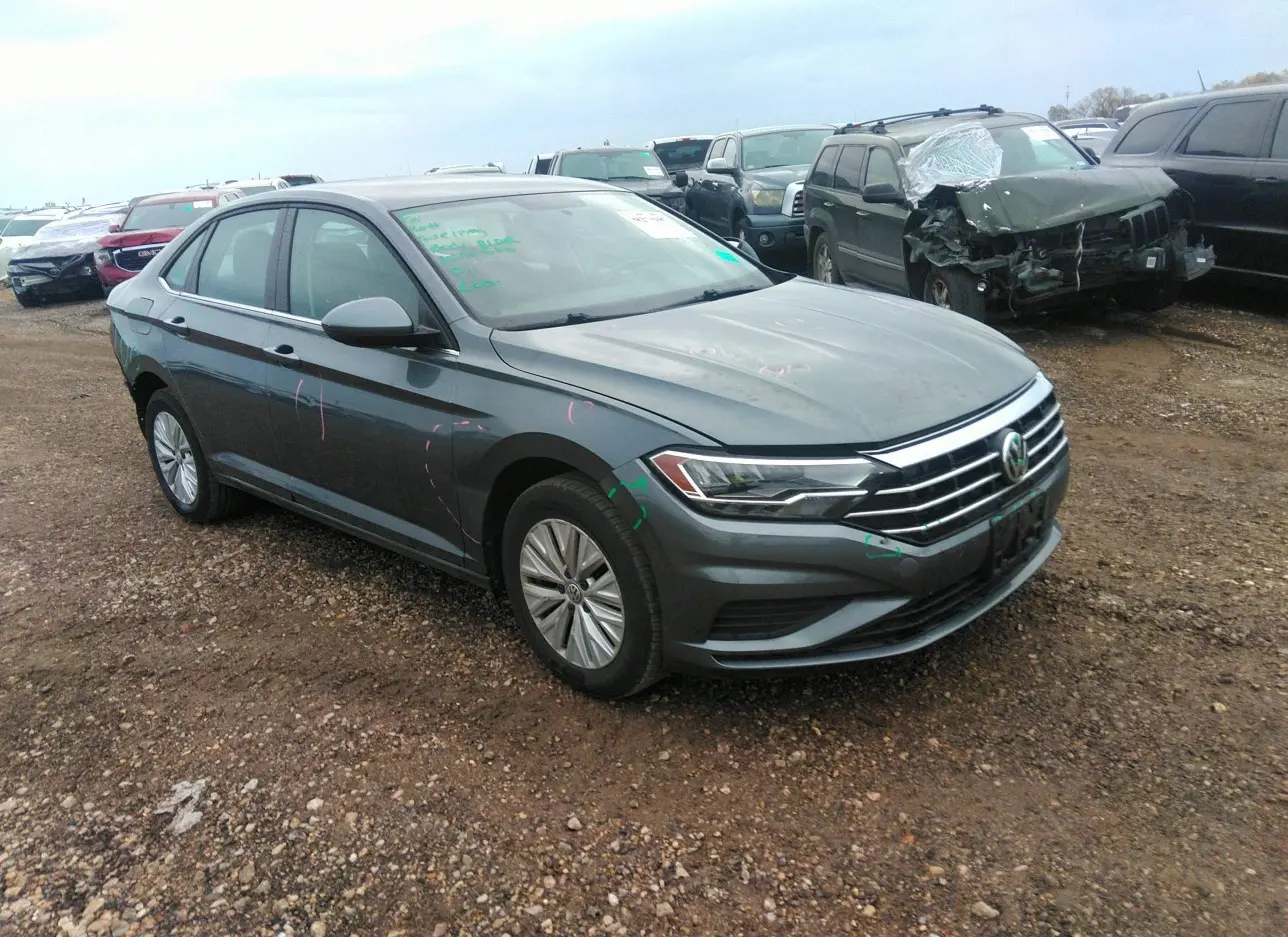 2019 VOLKSWAGEN  - Image 1.