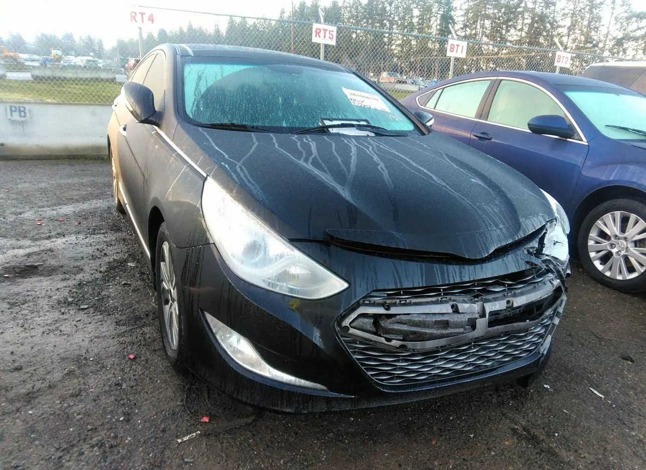 2013 HYUNDAI  - Image 1.