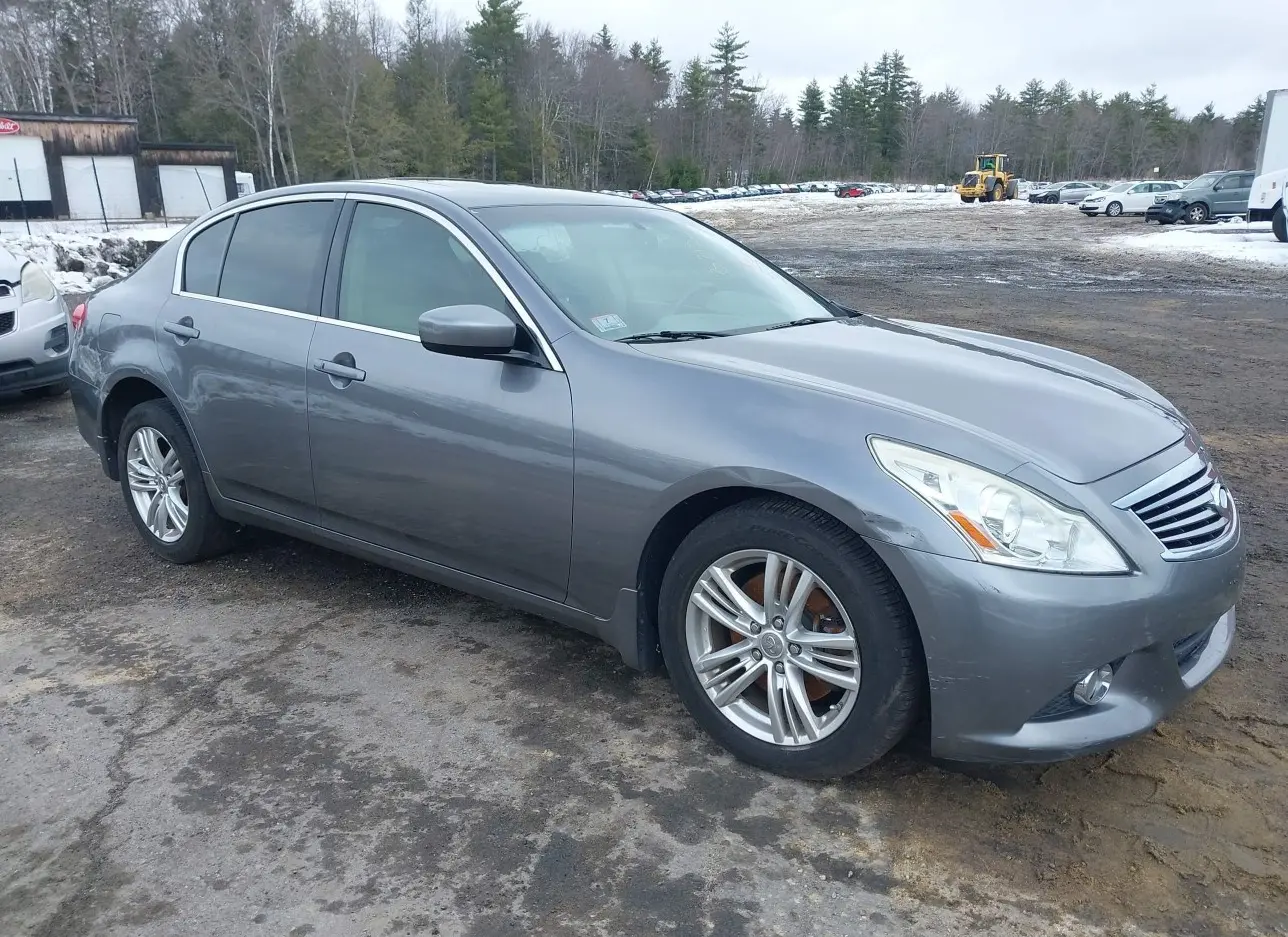 2011 INFINITI  - Image 1.