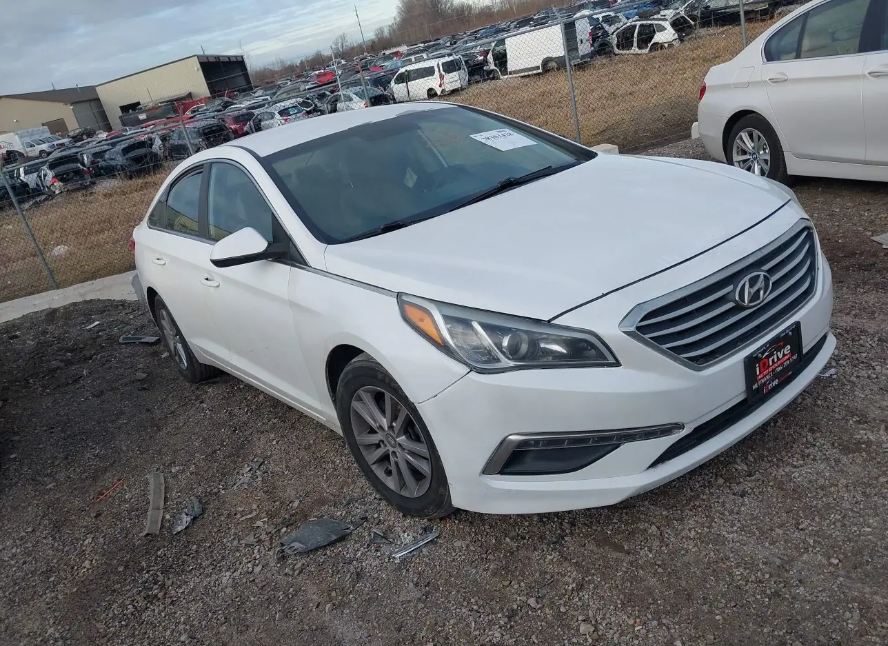 2015 HYUNDAI  - Image 1.