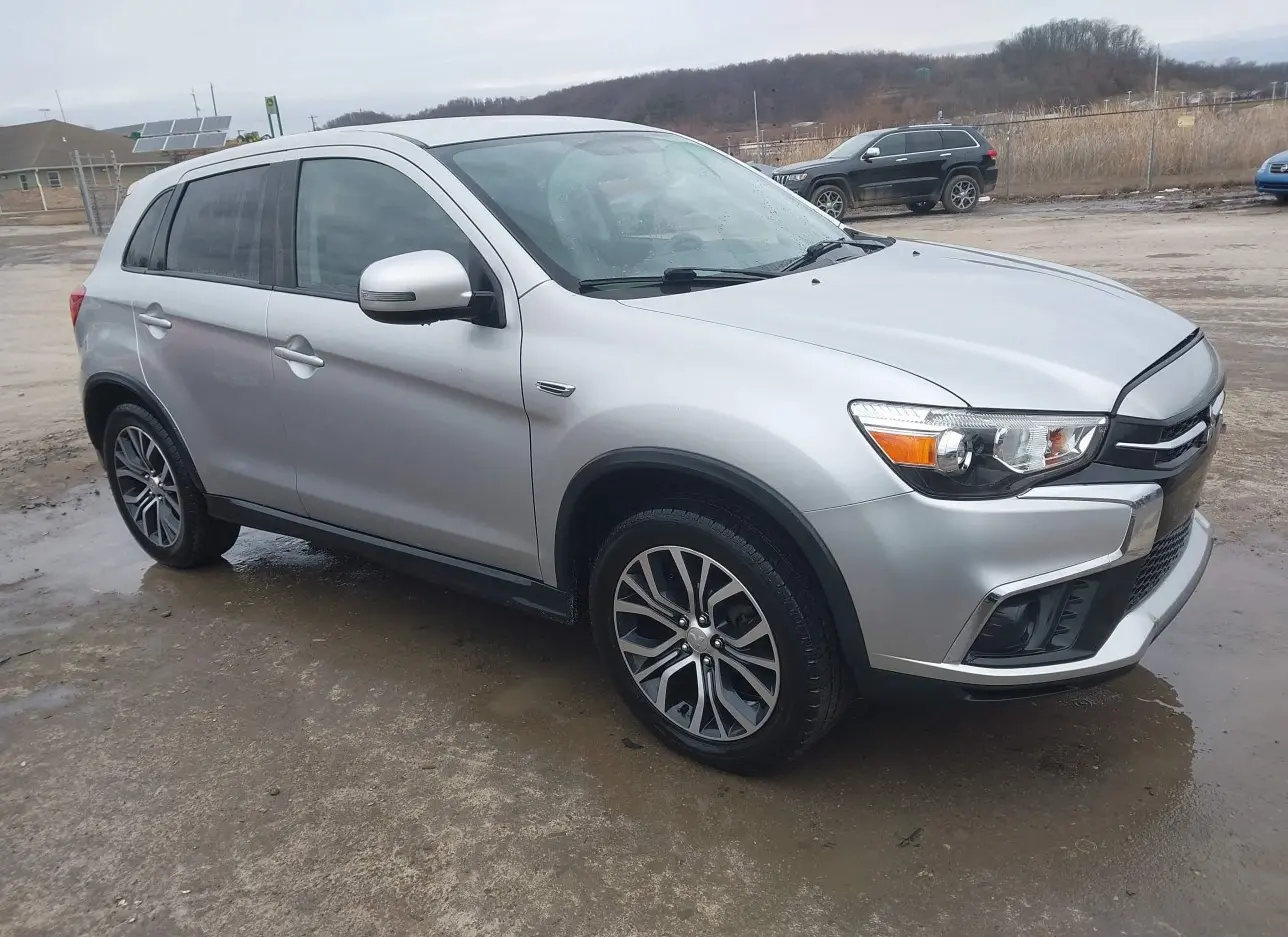 2019 MITSUBISHI  - Image 1.