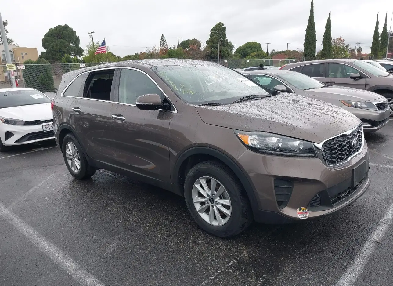 2019 KIA  - Image 1.