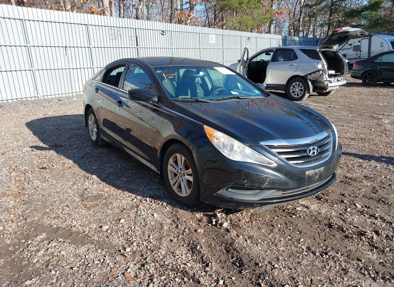 2014 HYUNDAI  - Image 1.