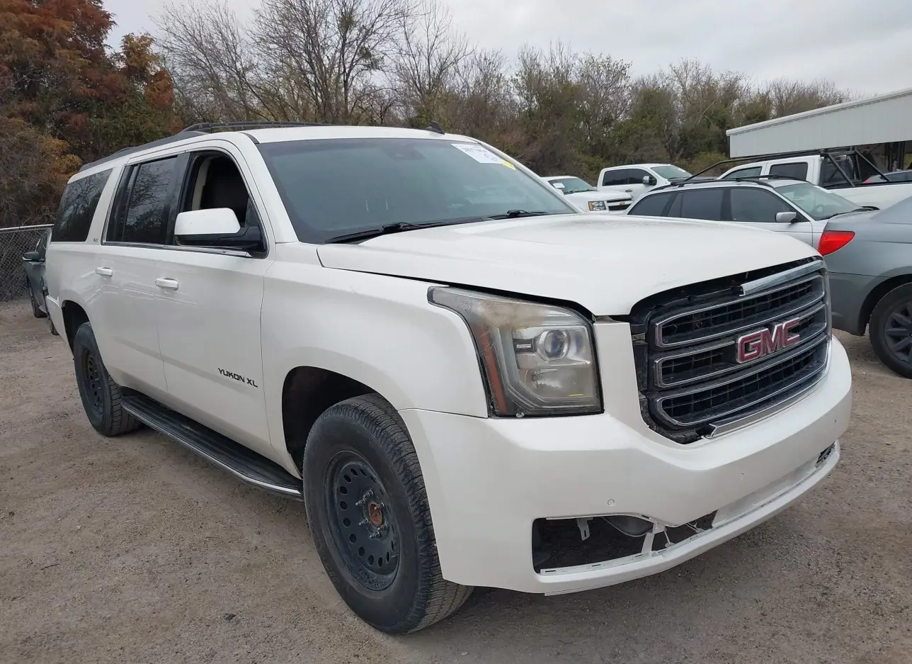 2015 GMC  - Image 1.