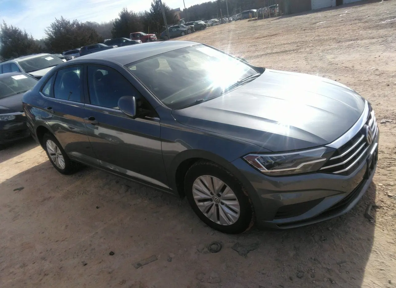 2019 VOLKSWAGEN  - Image 1.