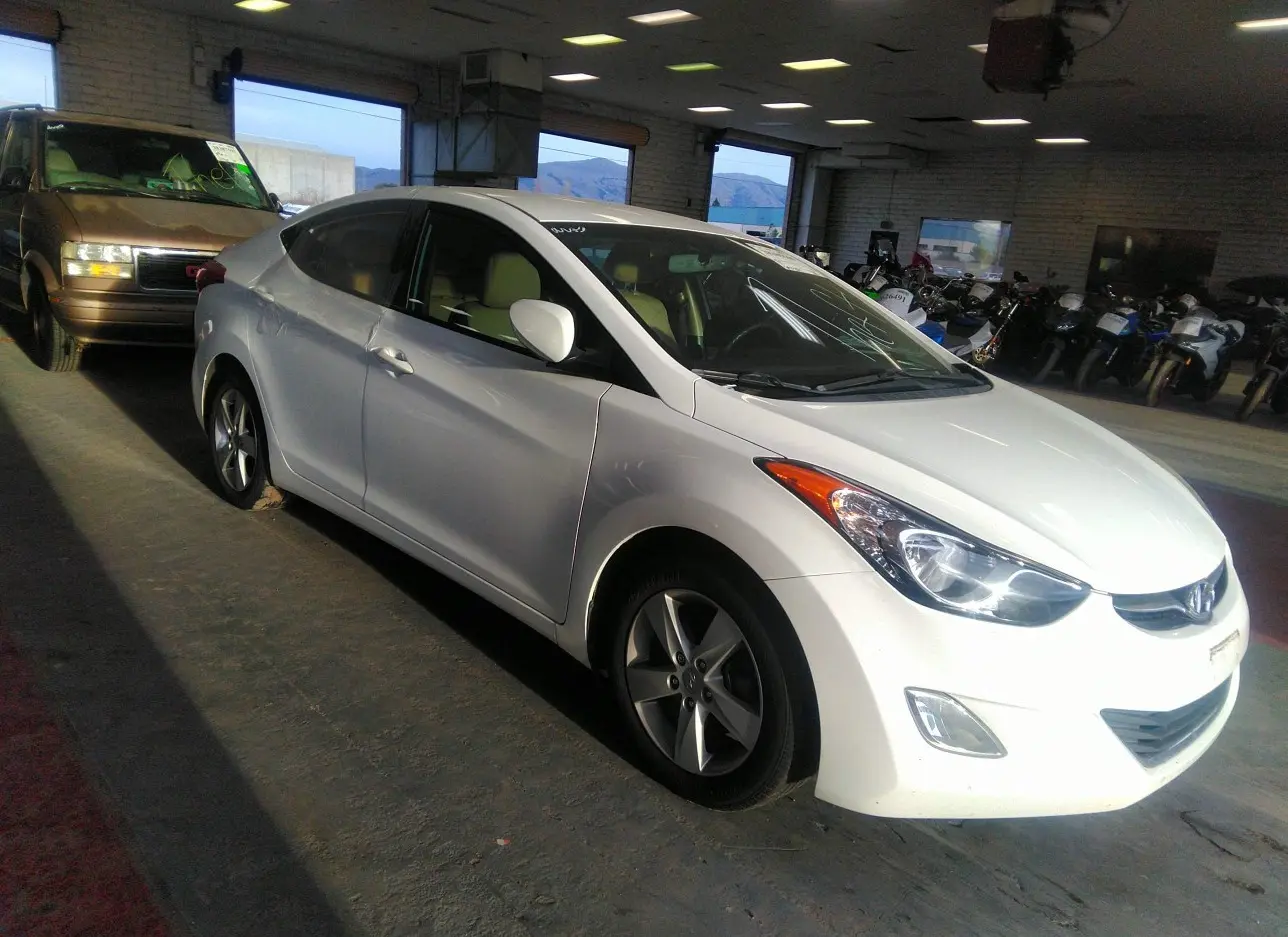 2013 HYUNDAI  - Image 1.