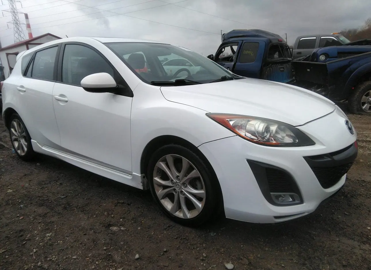 2011 MAZDA  - Image 1.