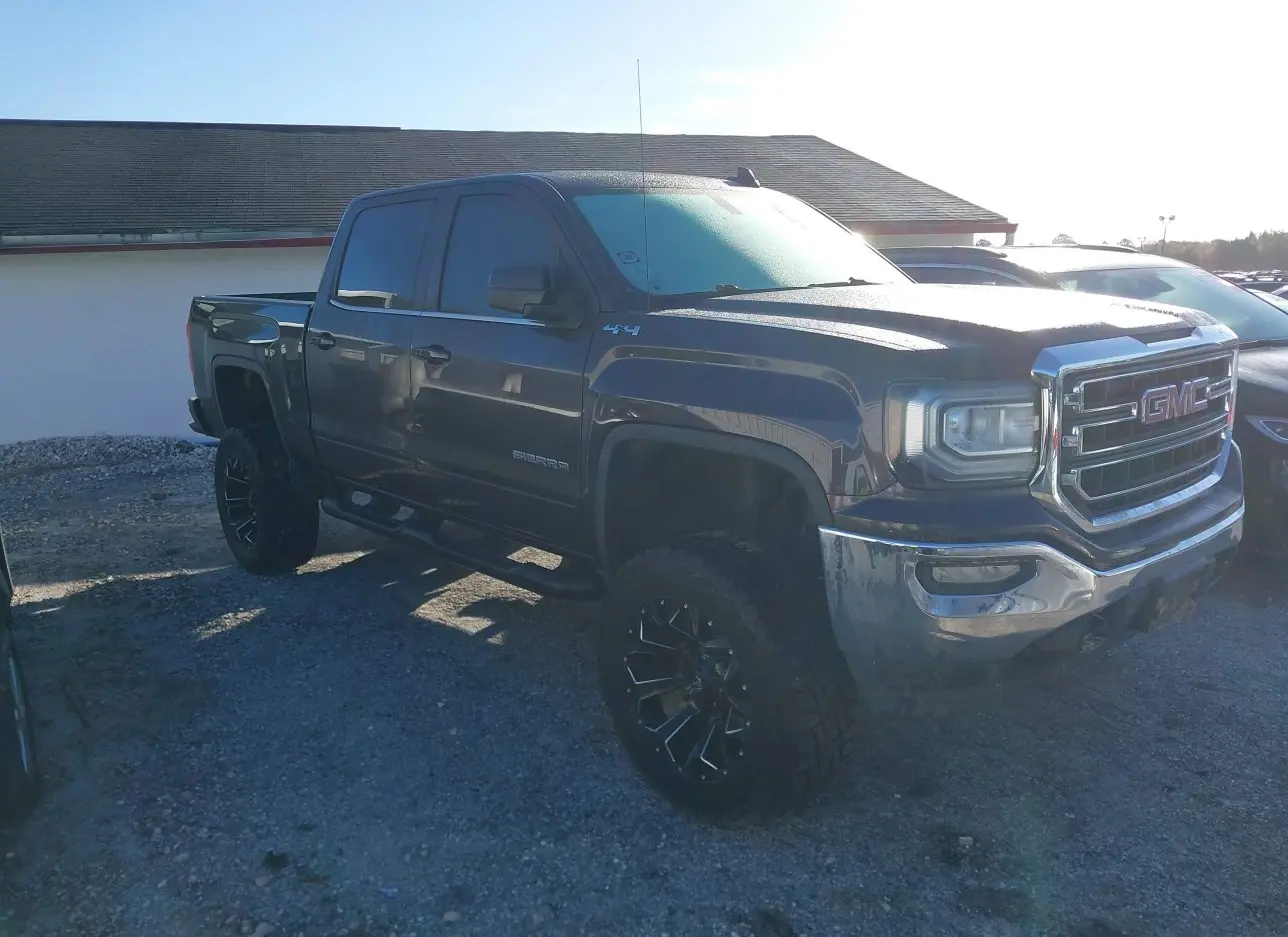 2016 GMC  - Image 1.