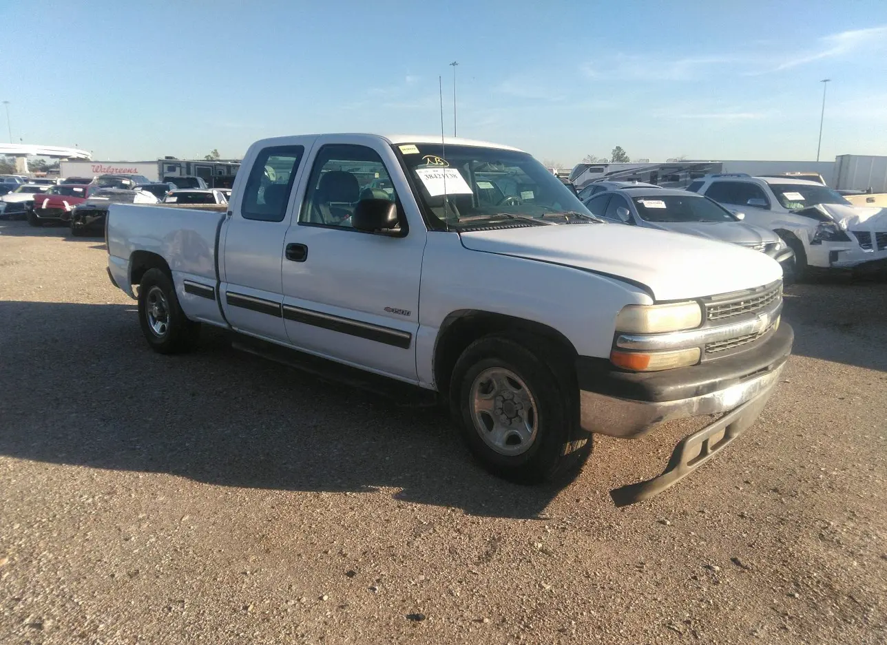 2001 CHEVROLET  - Image 1.