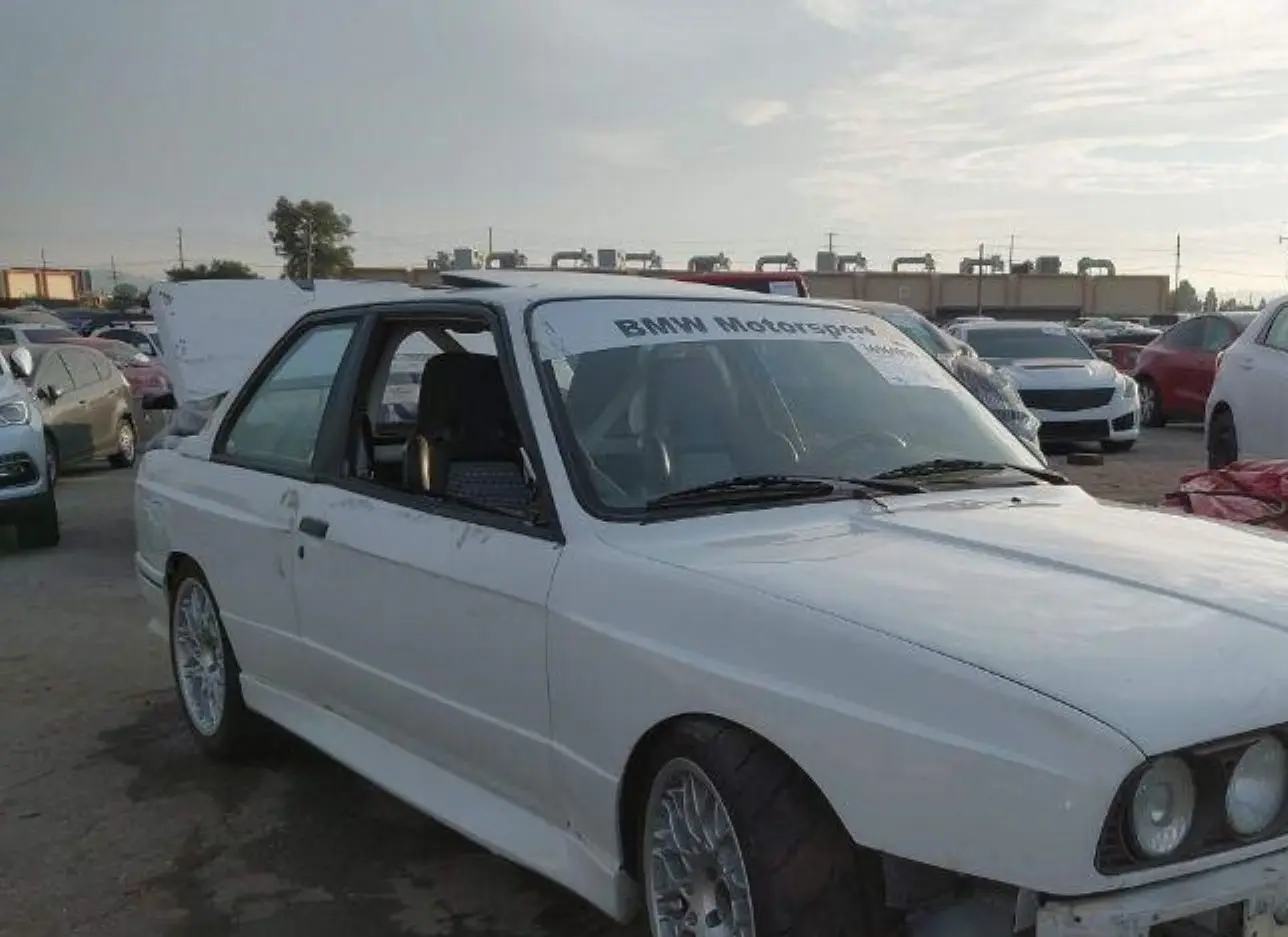 1987 BMW  - Image 1.