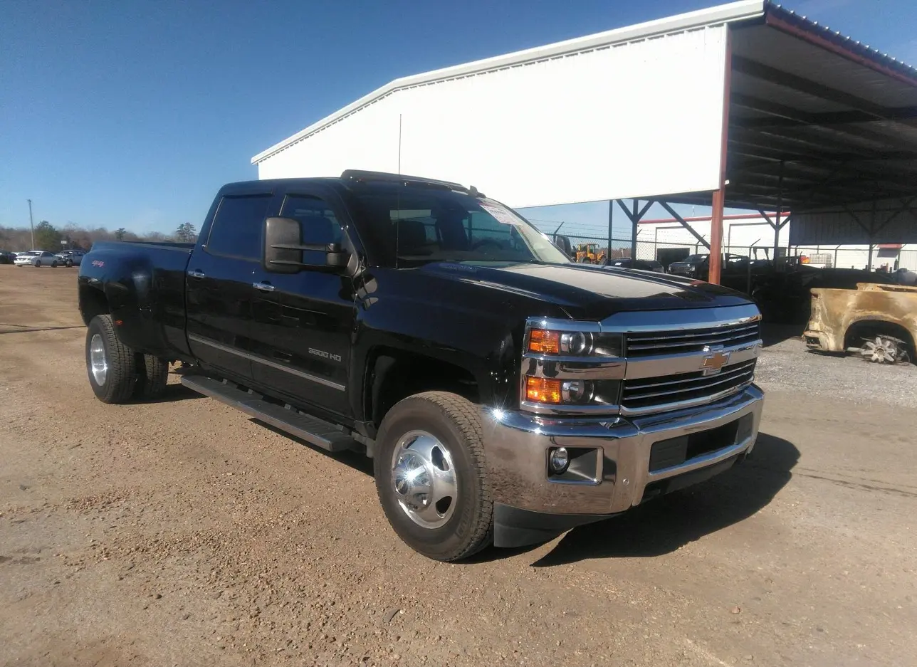 2015 CHEVROLET  - Image 1.