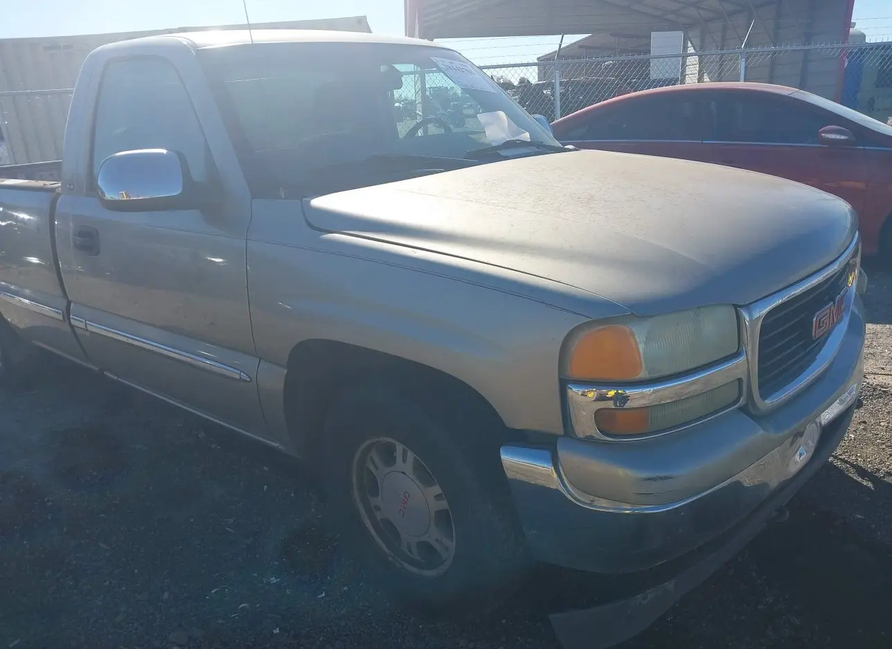 2002 GMC  - Image 1.