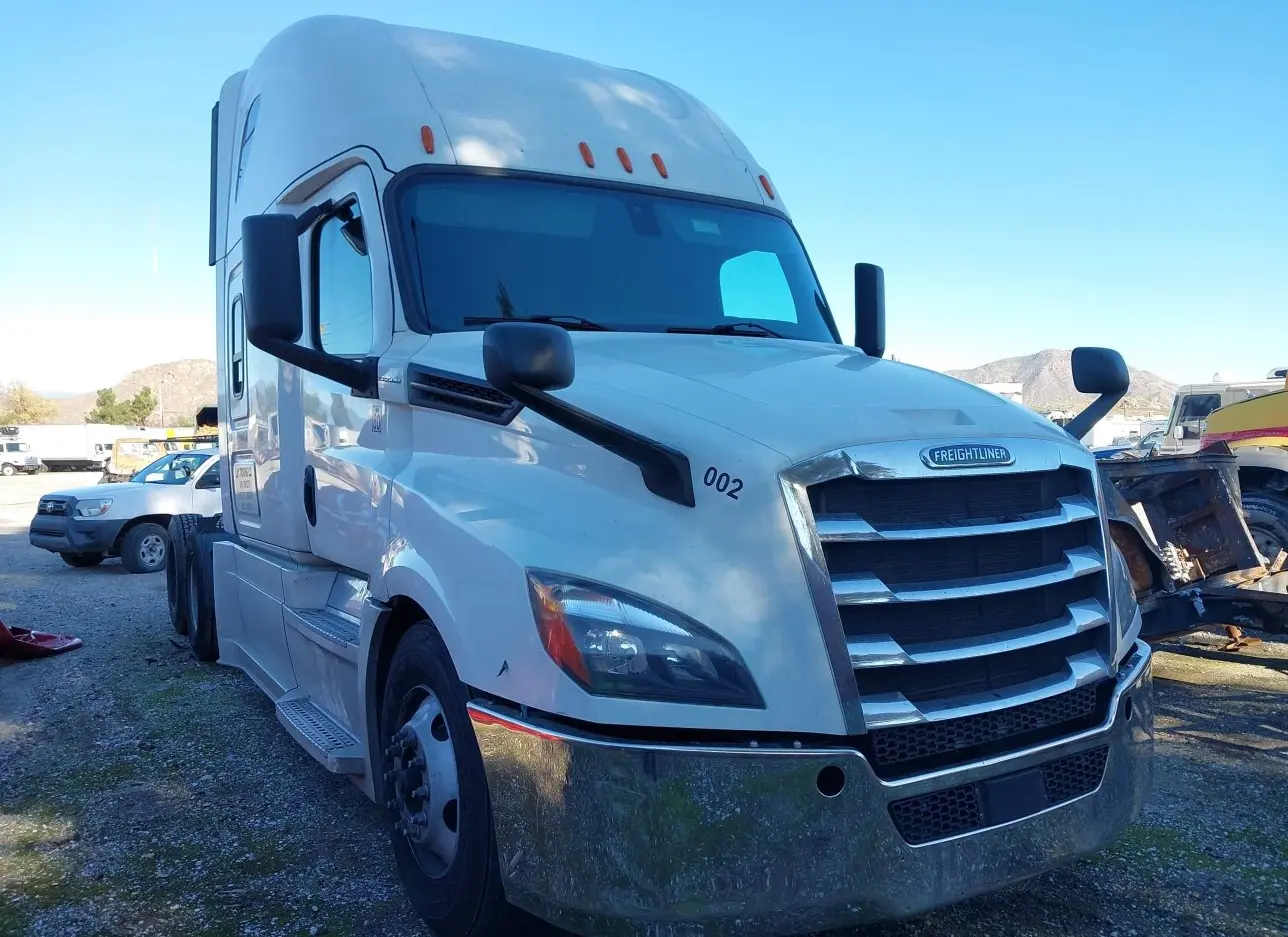 2019 FREIGHTLINER  - Image 1.