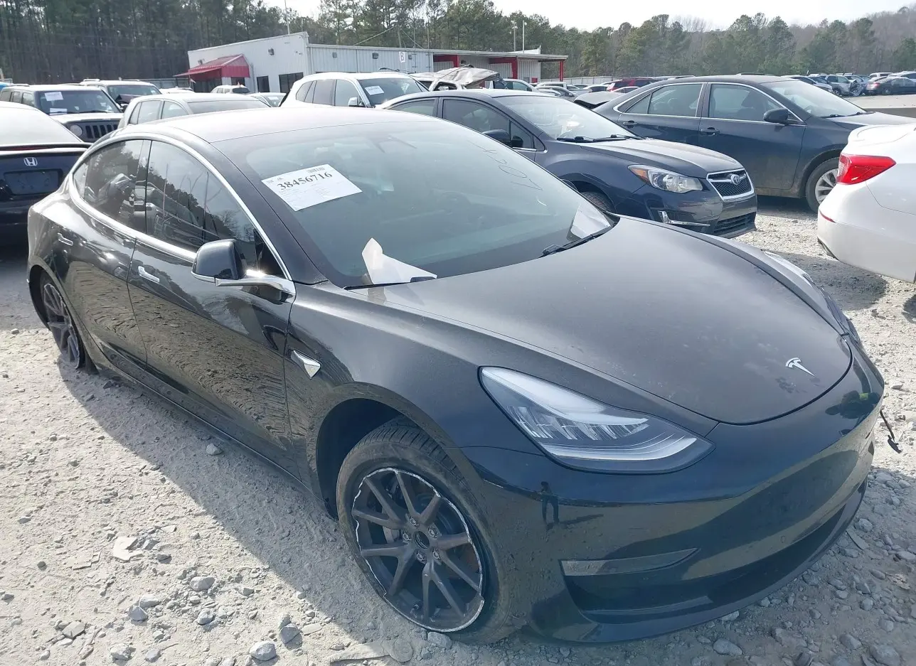 2018 TESLA  - Image 1.