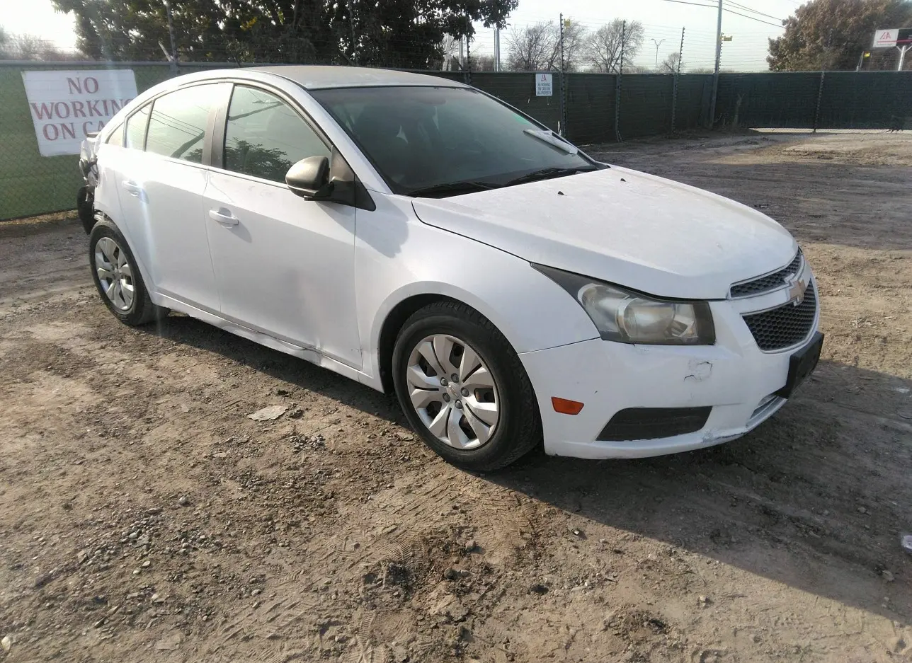 2012 CHEVROLET  - Image 1.