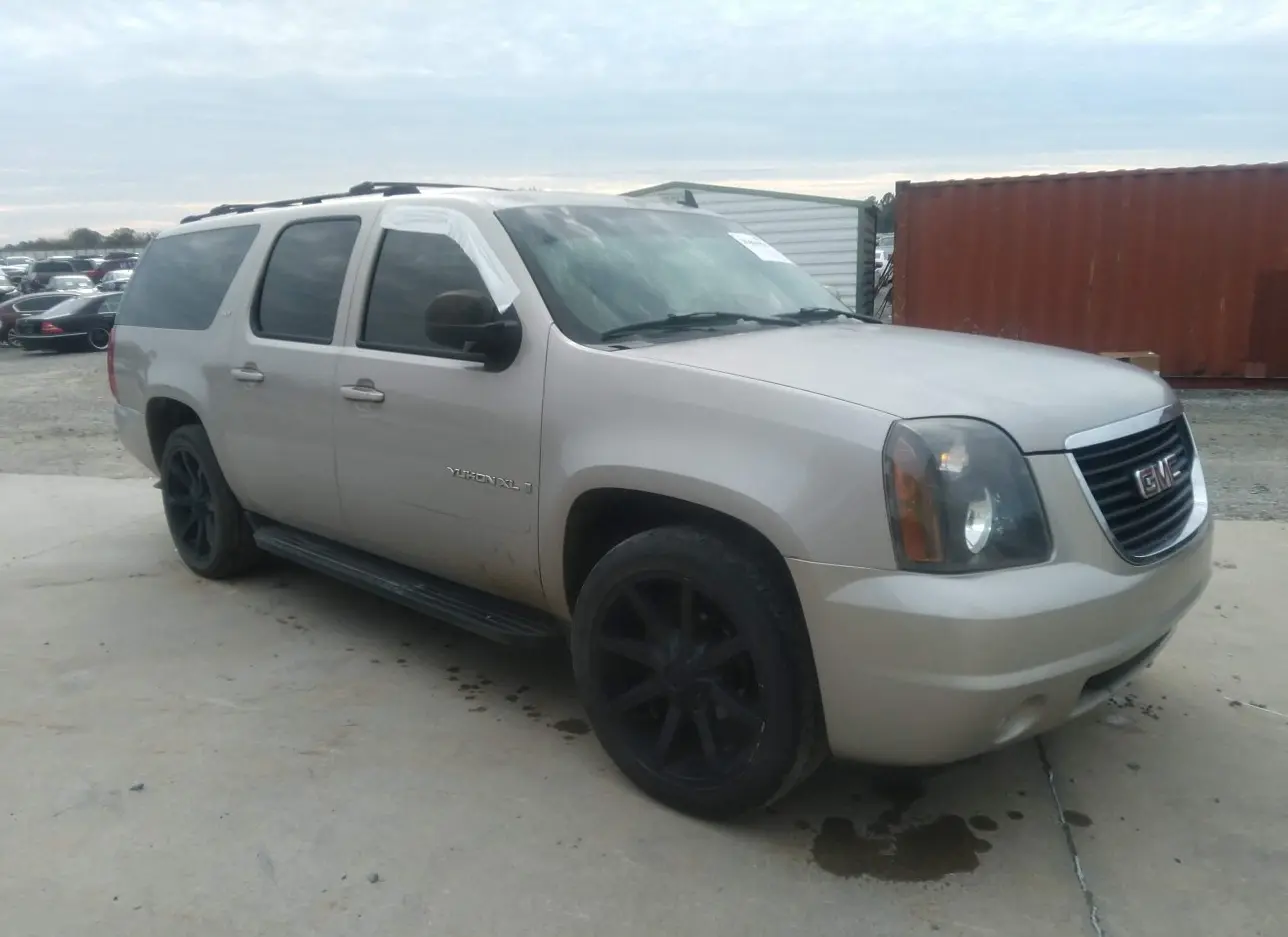 2007 GMC  - Image 1.