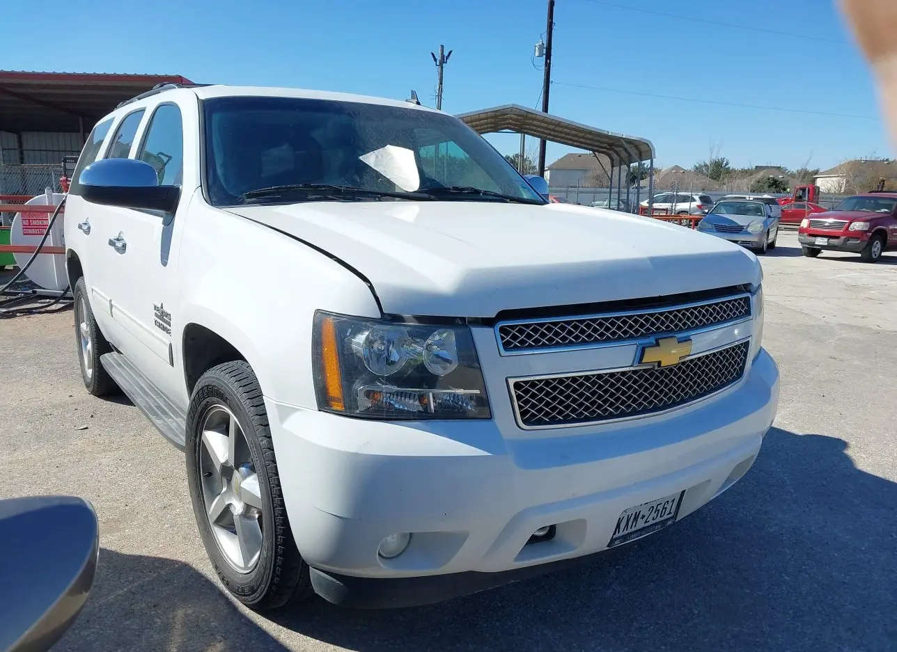 2013 CHEVROLET  - Image 1.