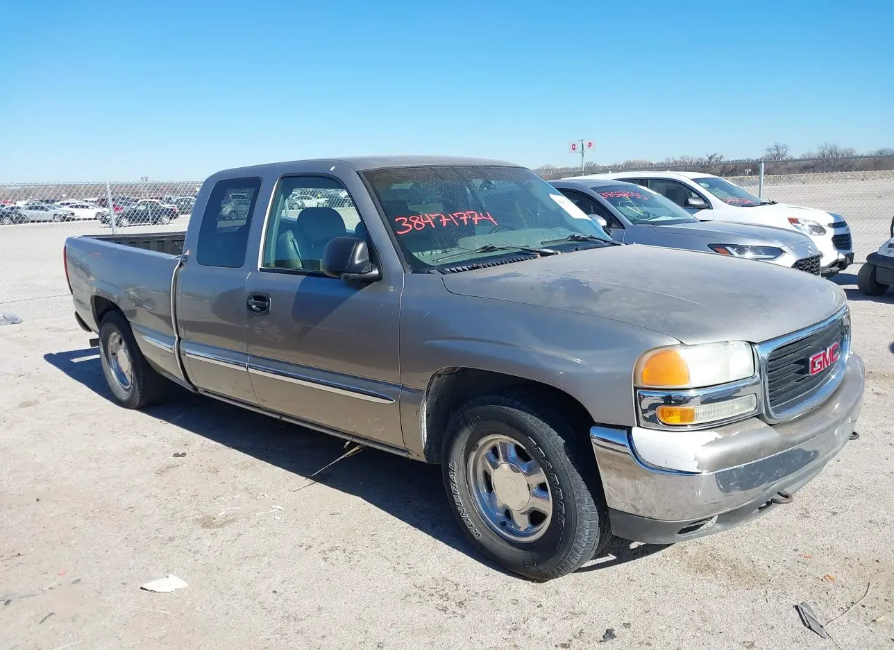 1999 GMC  - Image 1.