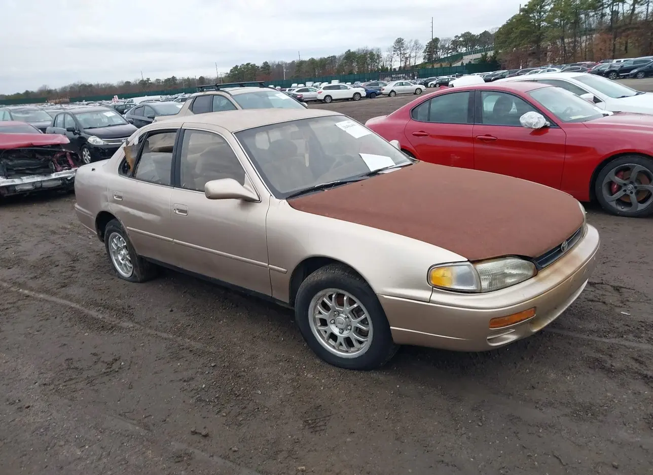 1995 TOYOTA  - Image 1.