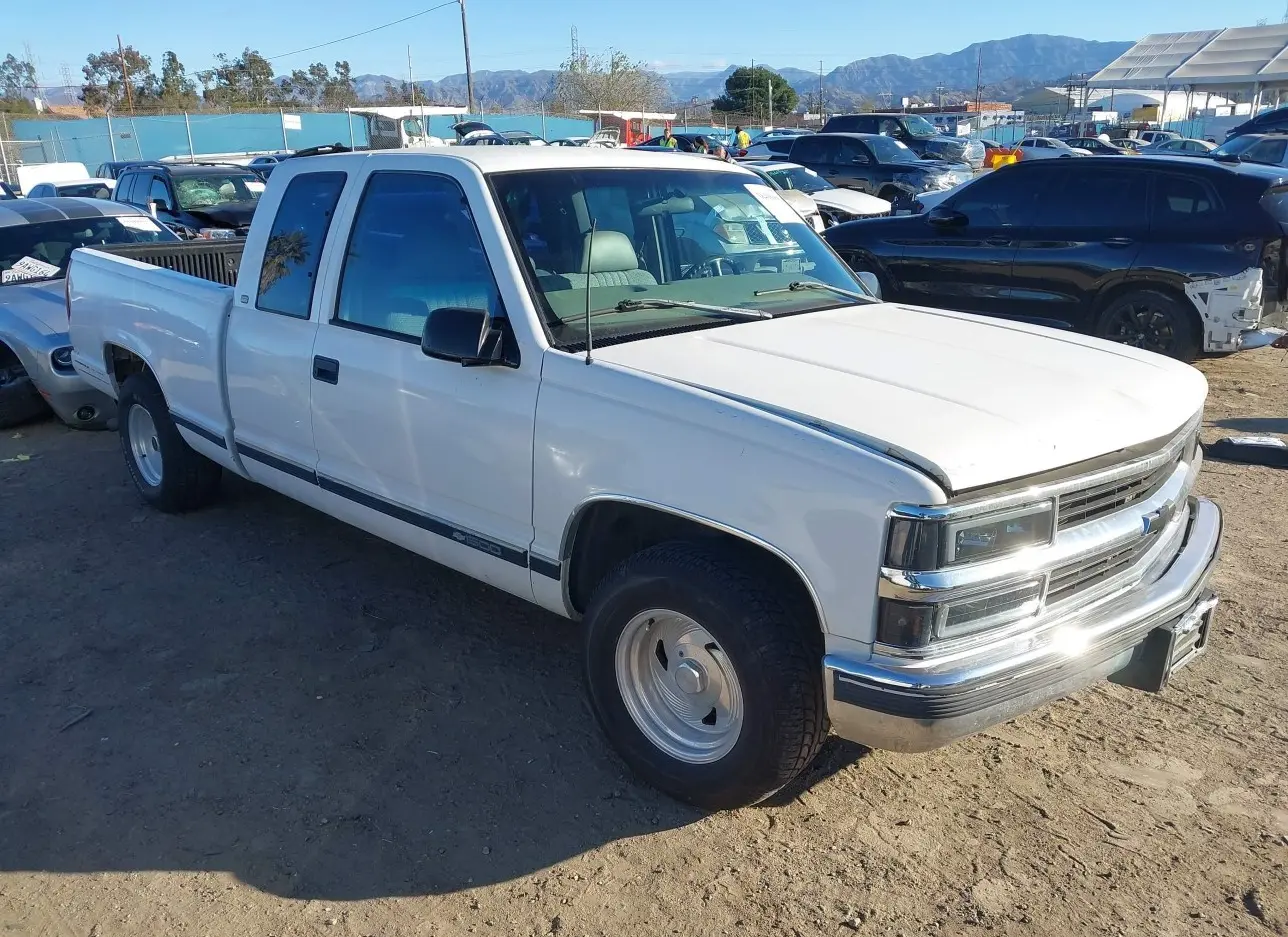 1998 CHEVROLET  - Image 1.