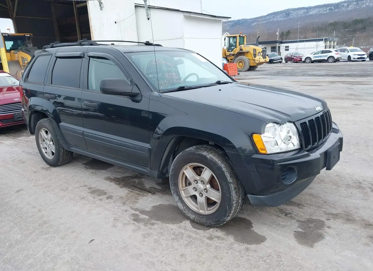 2005 JEEP  - Image 1.