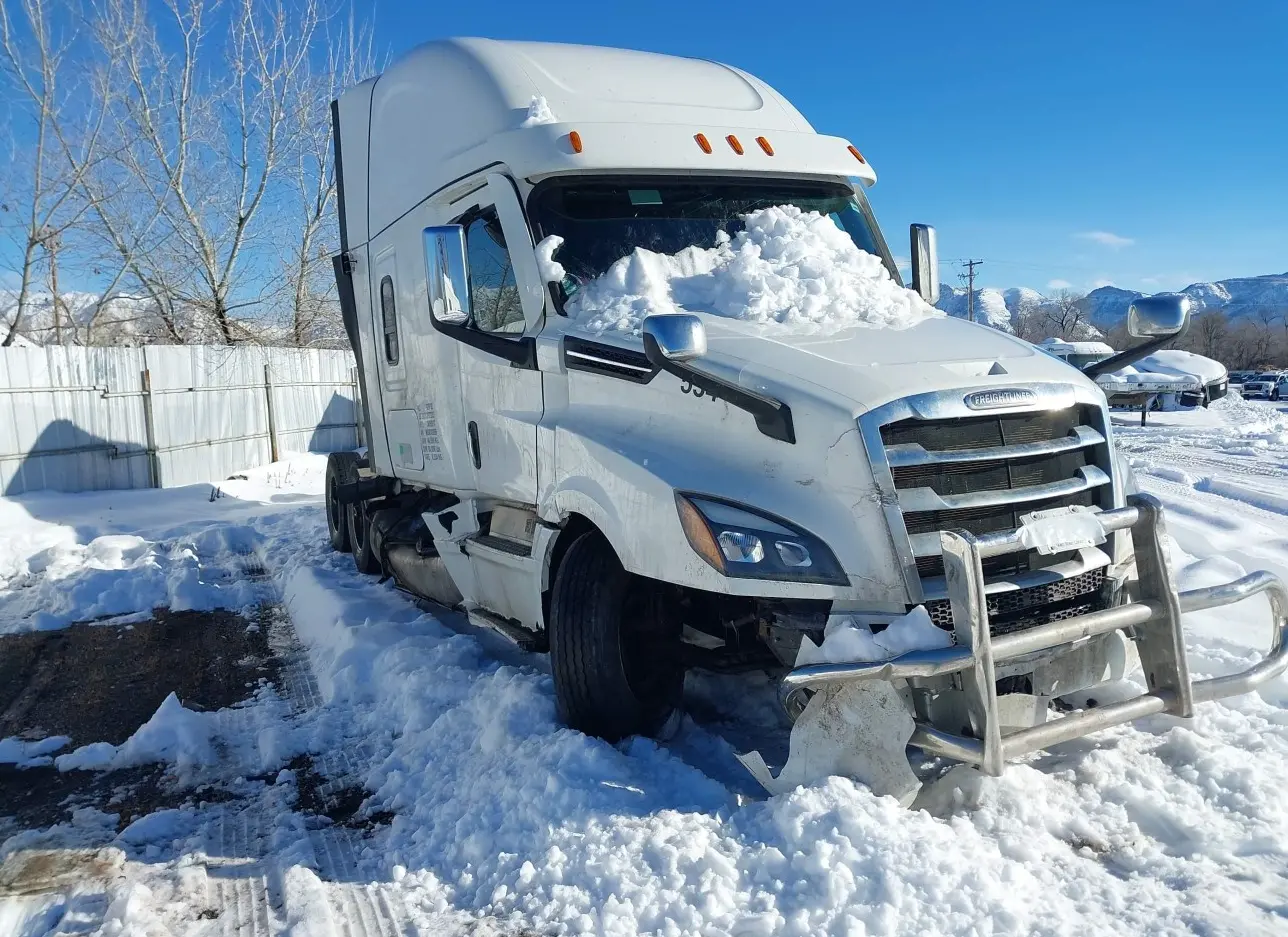 2021 FREIGHTLINER  - Image 1.